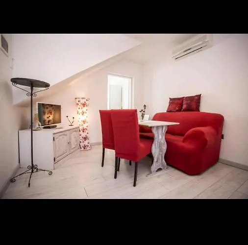 Studio Apartment Luna